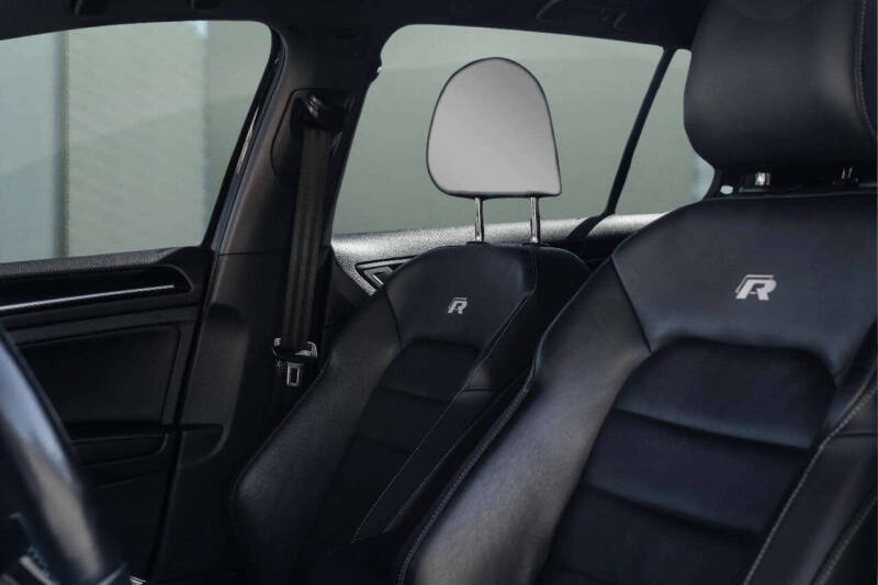 2016 Volkswagen Golf R 4Motion