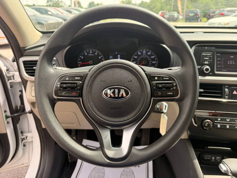 2017 Kia Optima LX