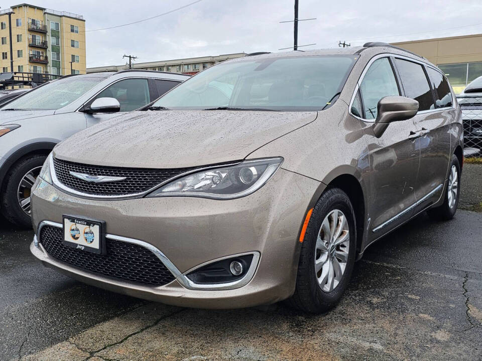 2017 Chrysler Pacifica for sale at Autos by Talon in Seattle, WA