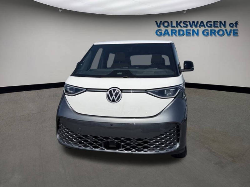 2025 Volkswagen ID. Buzz Pro S