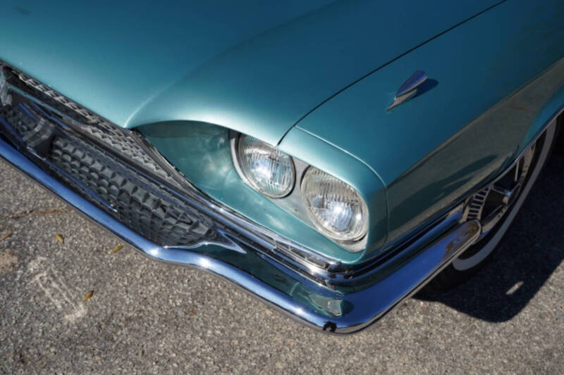 1964 Ford Thunderbird