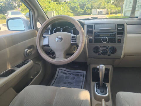 2010 Nissan Versa 1.8 S