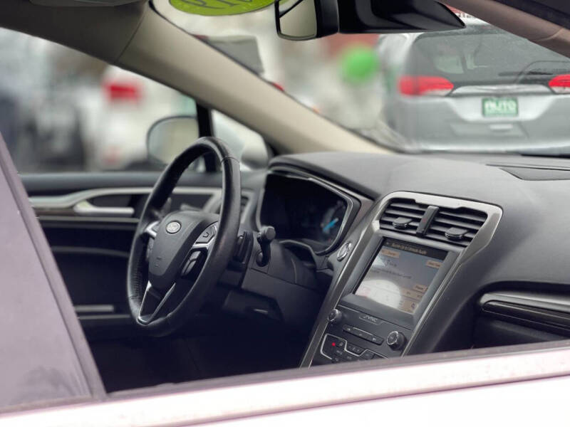 2019 Ford Fusion SEL