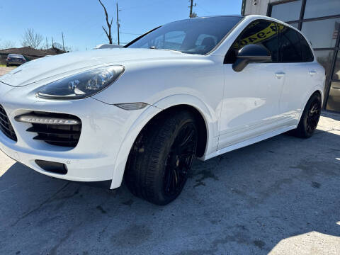 2013 Porsche Cayenne for sale at Sugarland Auto Finance in Houston TX