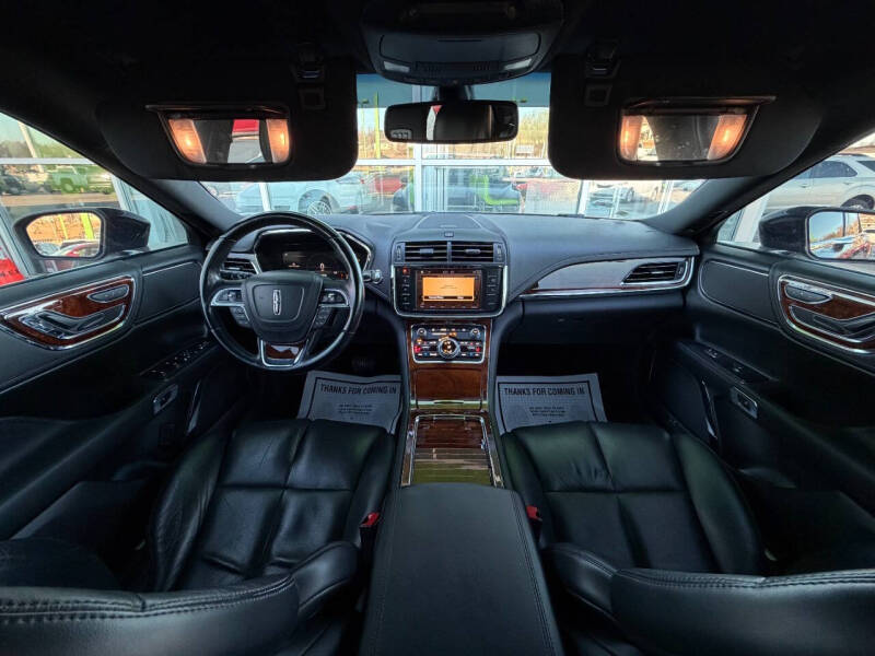 2017 Lincoln Continental Select