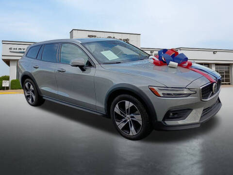 2025 Volvo V60 Cross Country B5 Plus