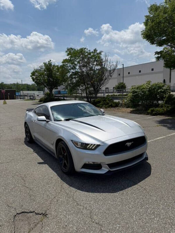 2017 Ford Mustang V6
