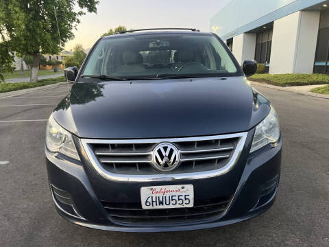 2009 Volkswagen Routan SE