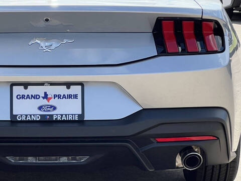 2025 Ford Mustang EcoBoost