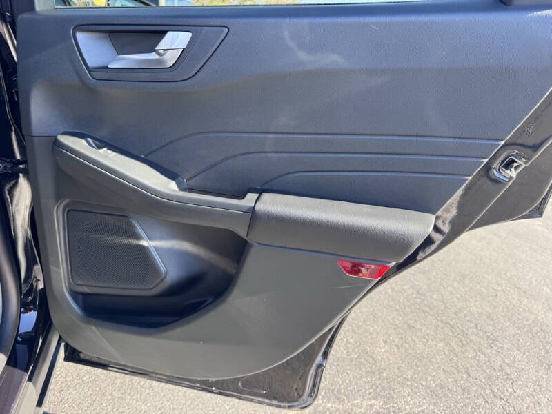 2025 Ford Escape ST-Line Select