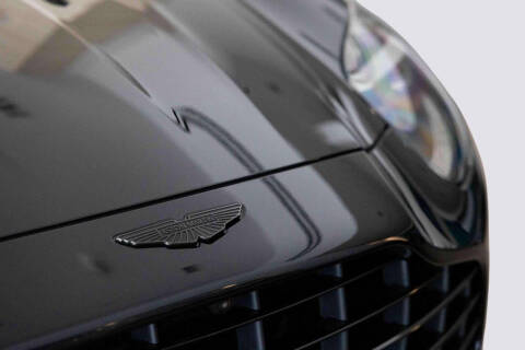 2025 Aston Martin DB12 V8