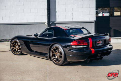 2004 Dodge Viper SRT-10