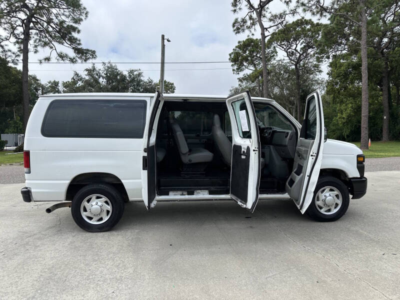 2010 Ford E-350