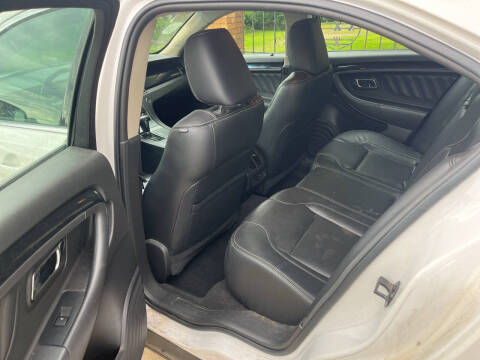 2011 Ford Taurus Limited