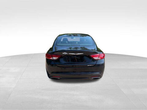 2015 Chrysler 200 S