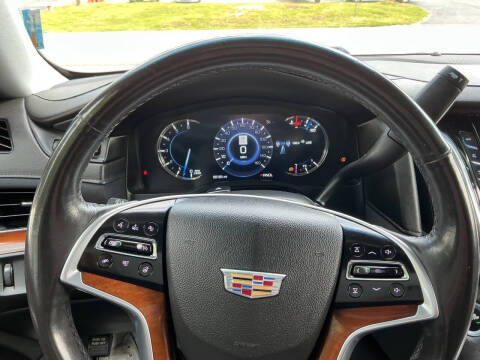 2019 Cadillac Escalade Luxury