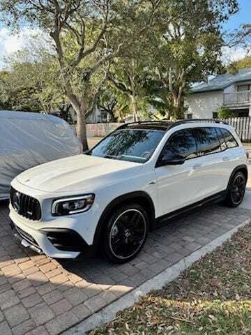2021 Mercedes-Benz GLB AMG GLB35's photo