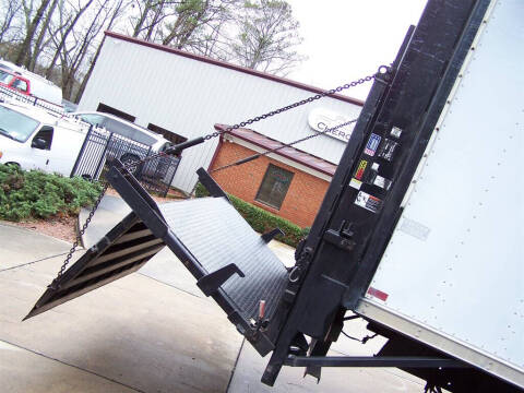 2002 Freightliner FL70