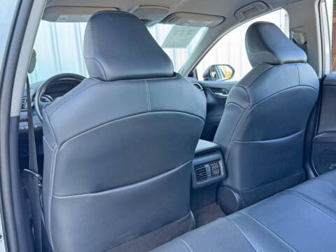 2023 Toyota Camry Hybrid XSE