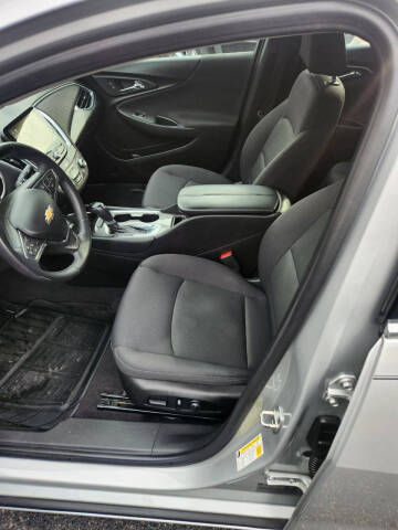 2017 Chevrolet Malibu LT