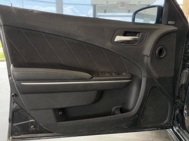 2017 Dodge Charger SXT