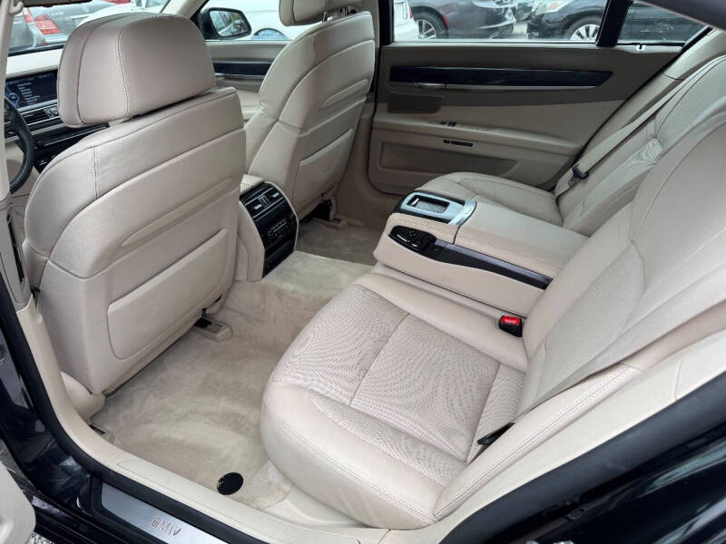 2010 BMW 7 Series 750Li xDrive