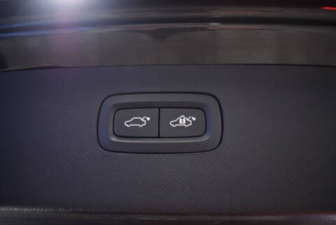 2018 Volvo XC90 T5 Momentum 7-Passenger