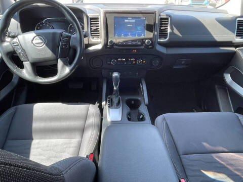 2022 Nissan Frontier SV