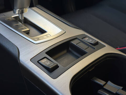 2011 Subaru Legacy 2.5i Premium