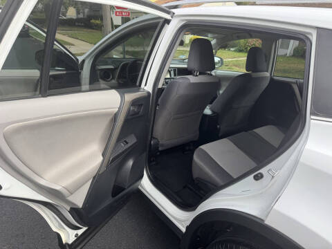 2013 Toyota RAV4 LE