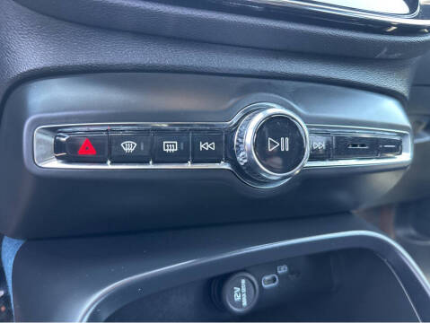 2023 Volvo XC40 Recharge Twin Plus