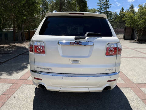 2011 GMC Acadia Denali