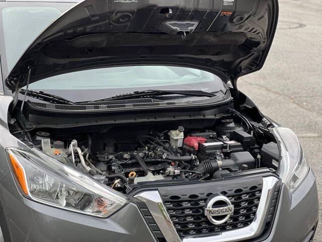 2020 Nissan Kicks S