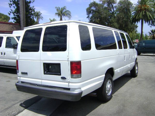 2006 Ford E-Series E-350 SD XL
