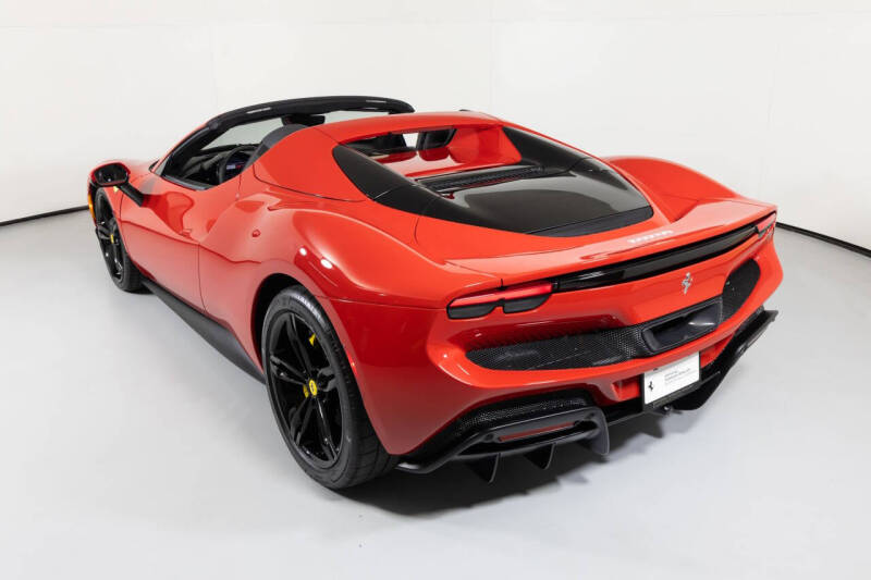 2024 Ferrari 296 GTS