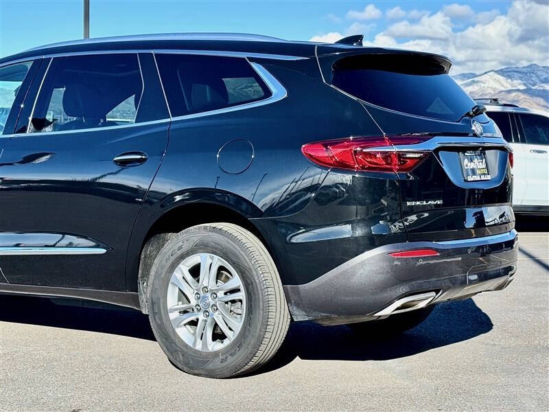 2020 Buick Enclave Essence
