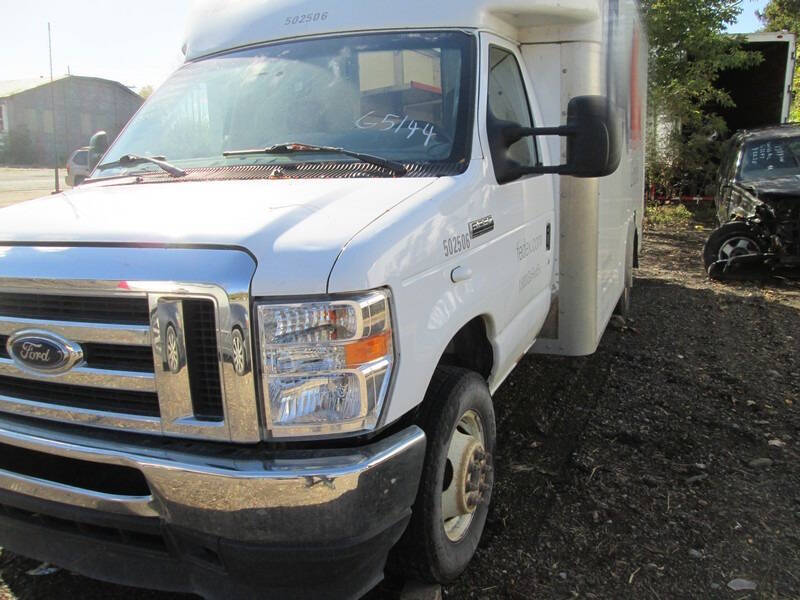 2023 Ford E-350