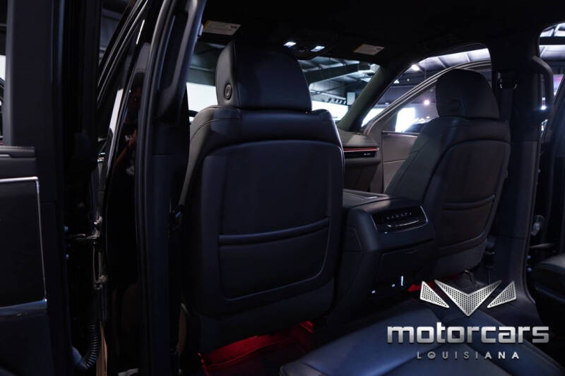 2022 Cadillac Escalade Luxury