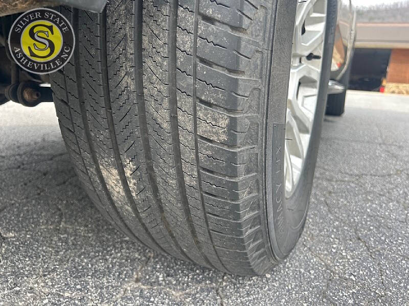 2017 GMC Yukon XL SLT