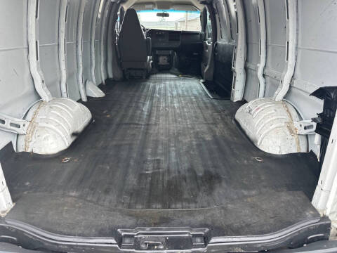 2017 Chevrolet Express 2500