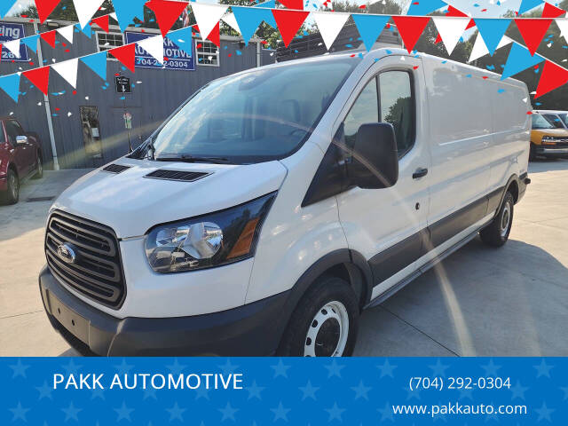 2017 Ford Transit Van Base's photo