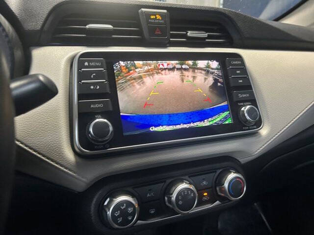 2022 Nissan Versa SV