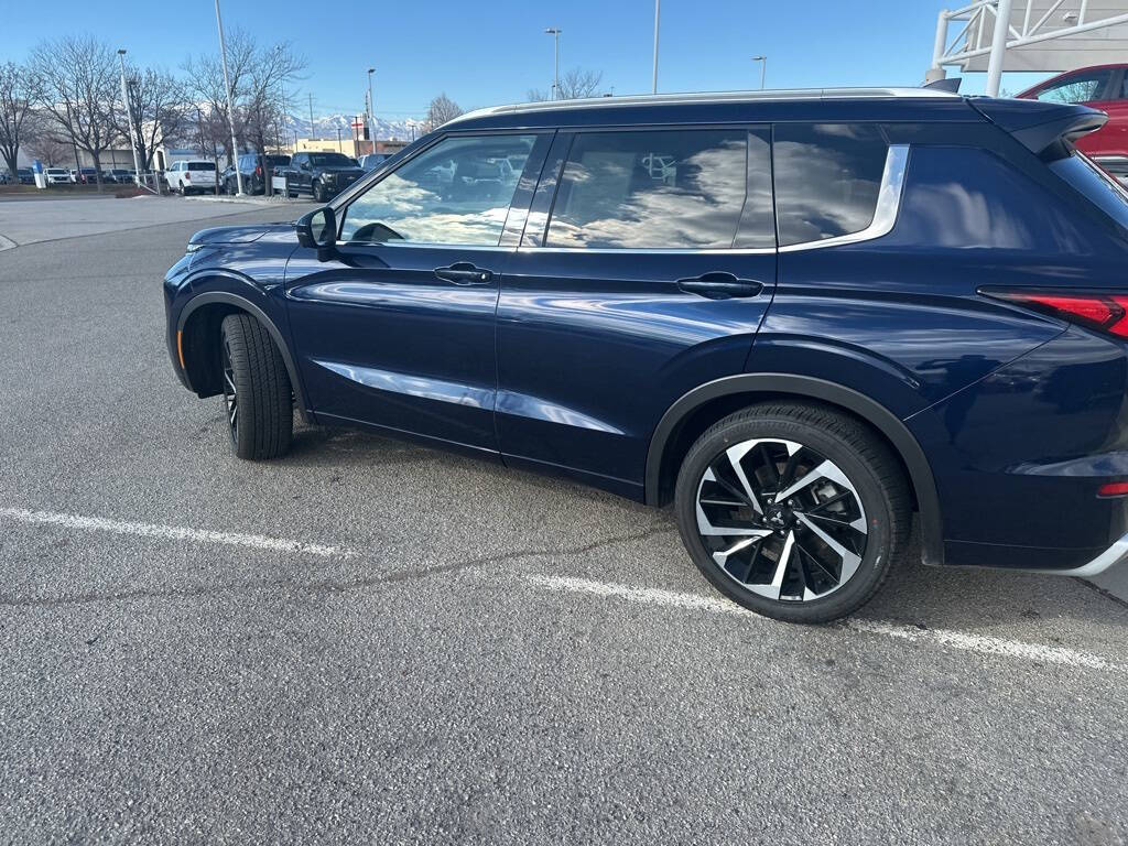 2024 Mitsubishi Outlander for sale at Axio Auto Boise in Boise, ID