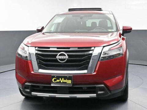 2023 Nissan Pathfinder SL