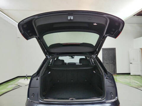 2020 Audi SQ5 3.0T quattro Premium Plus