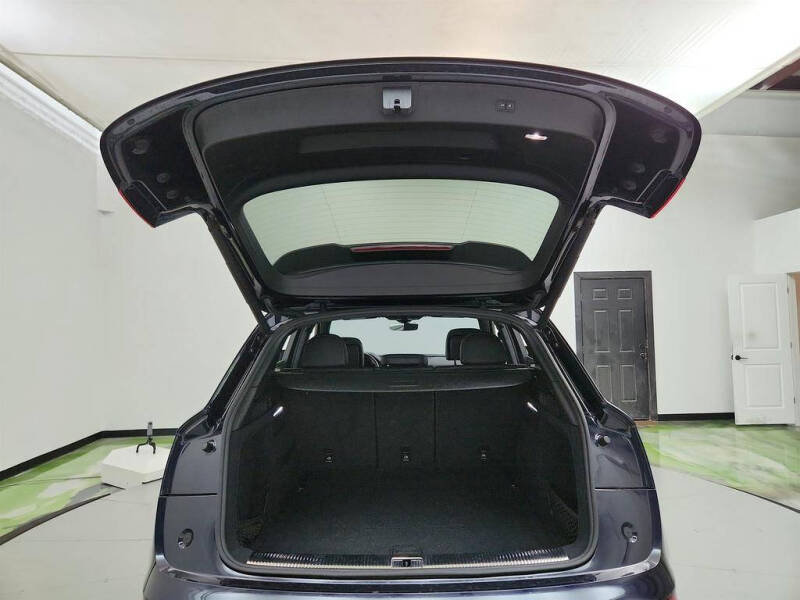 2020 Audi SQ5 3.0T quattro Premium Plus