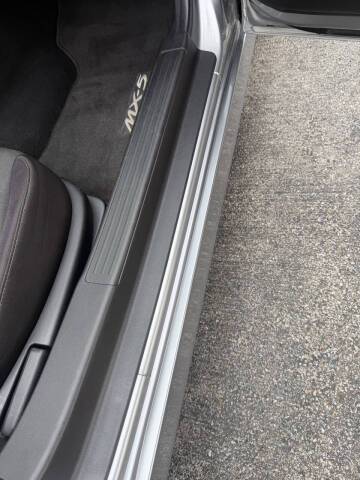 2010 Mazda MX-5 Miata Sport