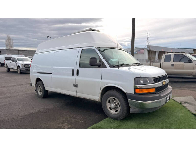 2017 Chevrolet Express 2500