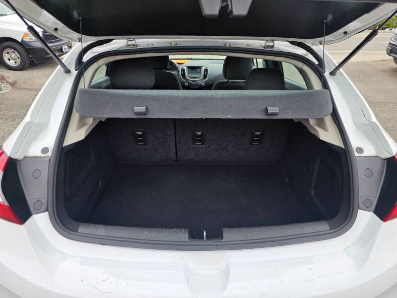 2017 Chevrolet Cruze LT Auto