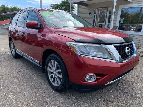 2013 Nissan Pathfinder for sale at G & G Auto Sales in Steubenville OH